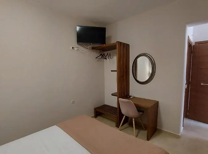 K & A * Nydri (Lefkada)